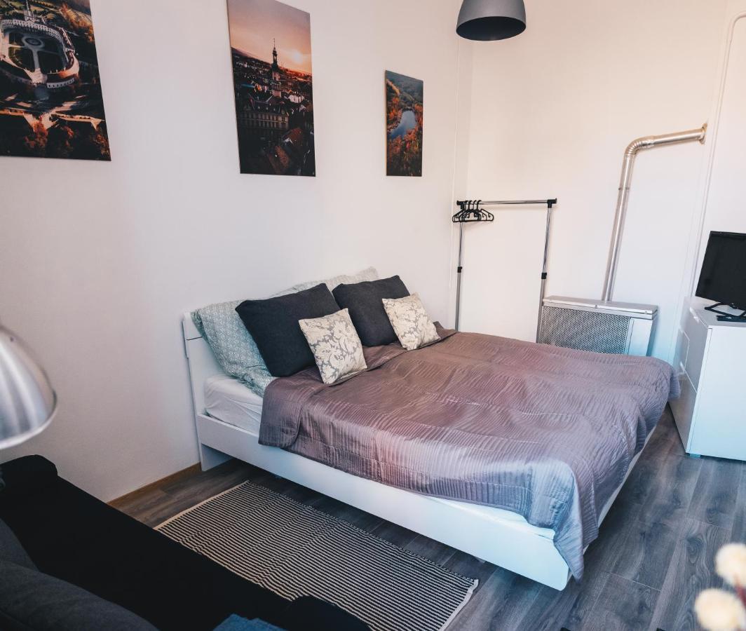 Studio77 Apartman Lägenhet Sopron Exteriör bild
