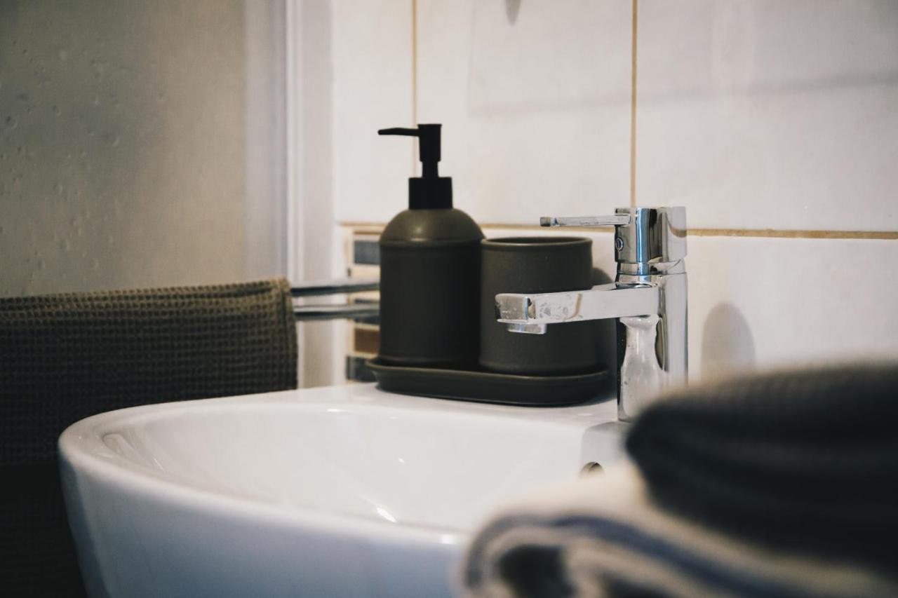 Studio77 Apartman Lägenhet Sopron Exteriör bild