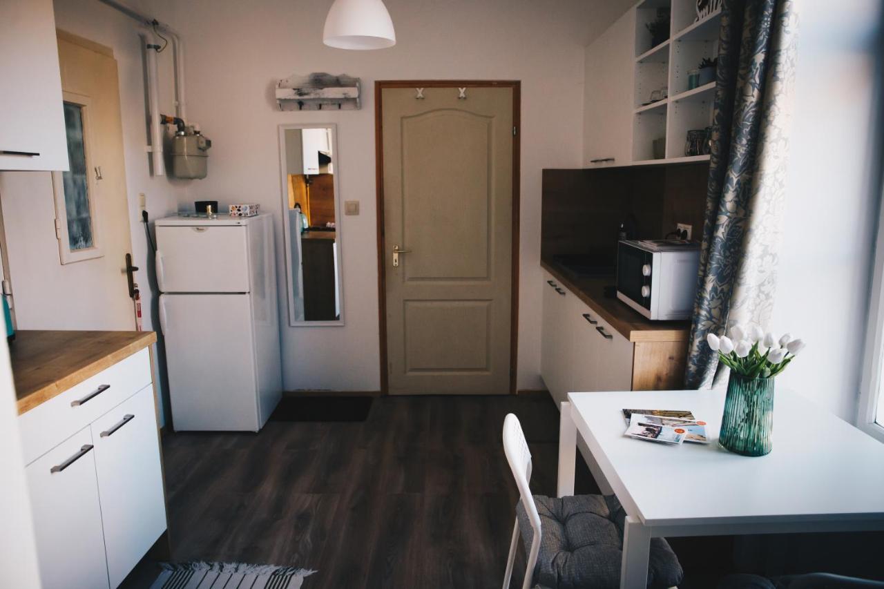 Studio77 Apartman Lägenhet Sopron Exteriör bild