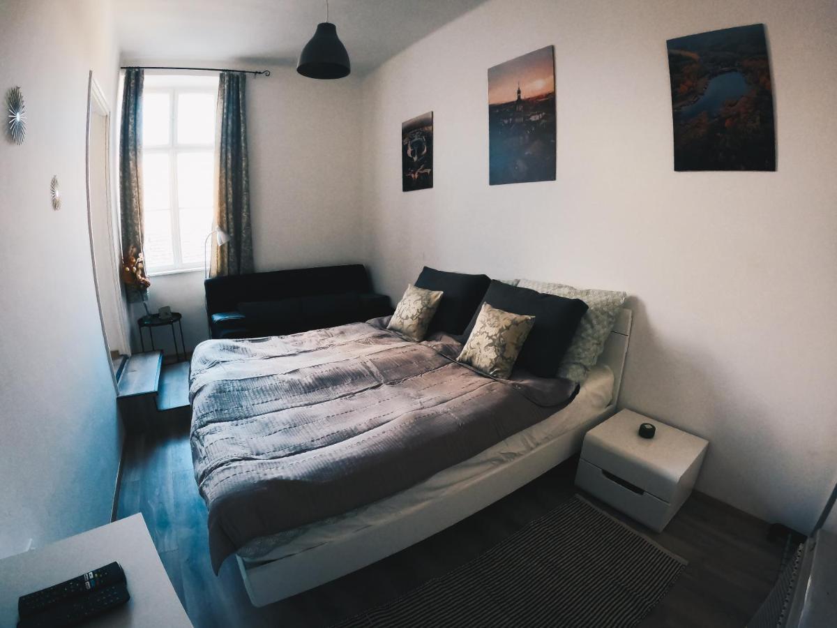 Studio77 Apartman Lägenhet Sopron Exteriör bild